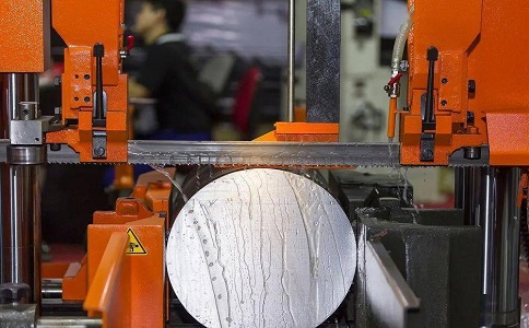 秀峰立式金属带锯床切削出现跑带故障解决方法! 秀峰立式金属带锯床切削出现跑带故障解决方法!